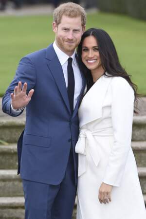 Le 27 novembre 2017, le monde entier apprend les fiançailles officielles du prince Harry et de Meghan Markle.