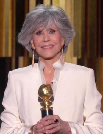 Jane Fonda avec les cheveux gris