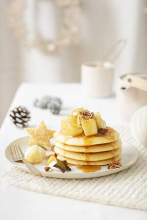 Pancakes de Noël aux épices douces et pommes fondantes