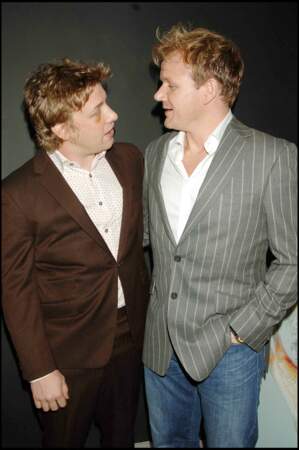 Deux chefs cathodiques pour le prix d'un : Jamie Oliver et Gordon Ramsay lors d'une soirée à Londres, en octobre 2005.