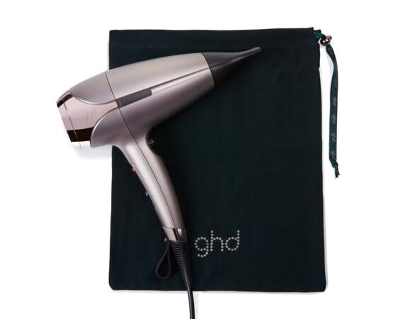 Spécial brillance : le sèche-cheveux helios GHD