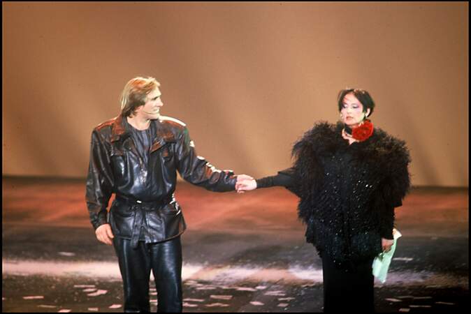Gérard Depardieu l'a aimée jusqu'à sa mort, le 24 novembre 1997, d'un amour profond, mais platonique. Ils ont partagé la scène, lors du spectacle "Lily Passion", au Zénith de Paris, en 1986.
