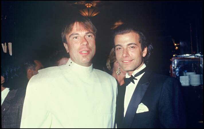 Thierry Mugler avec le coiffeur Alexandre Zouari lors de l'inauguration de son salon de coiffure, le 13 mai 1987.