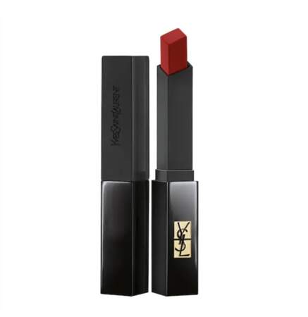 Le 'Rouge pur couture - The slim velvet radical' - Yves Saint Laurent