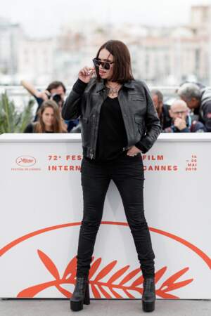 Béatrice Dalle au photocall du film "Lux Aeterna", lors du 72ème Festival International du film de Cannes, le 19 mai 2019. 