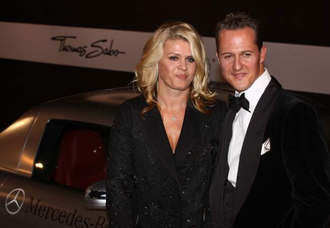 Michael Schumacher : sa femme Corinna en larmes lors d’une cérémonie en son hommage