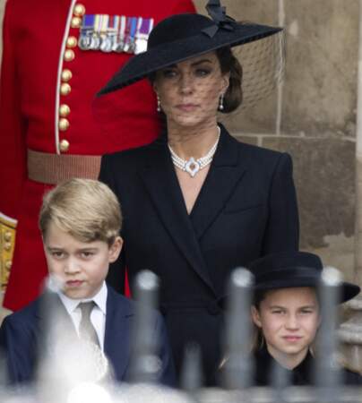 La princesse Charlotte très émue pendant les funérailles