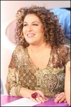 Marianne James en 2005 sur le plateau de "La nouvelle Star".