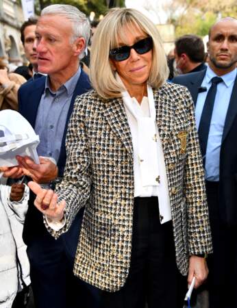 Les plus beaux looks de stars : Brigitte Macron en veste en tweed