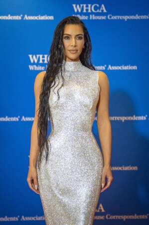 Le "wet hair" de Kim Kardashian