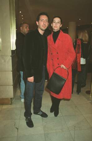 Gad Elmaleh et Anne Brochet à la 1ère du film "Astérix et Cléôpatre" à Paris, en janvier 2002.