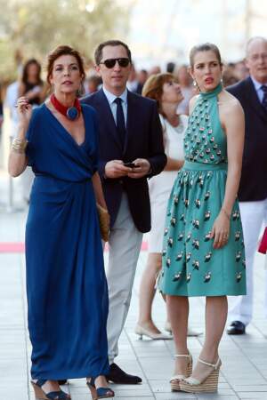 La princesse Caroline de Hanovre, Gad Elmaleh et sa compagne Charlotte Casiraghi arrivant à la soirée pour l'inauguration du nouveau Yacht Club de Monaco, à Port Hercule, le 20 juin 2014.