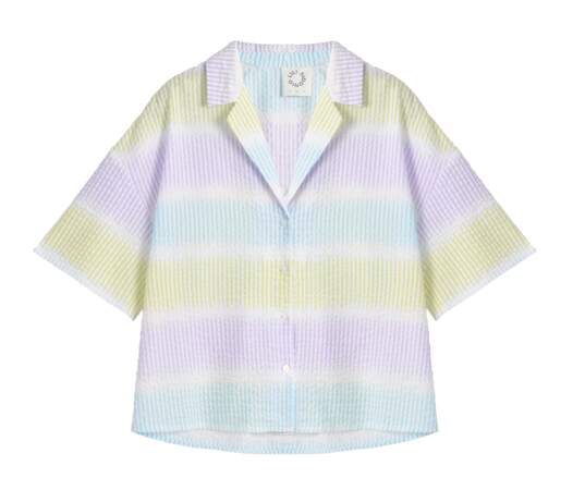 Une chemise tie and dye 