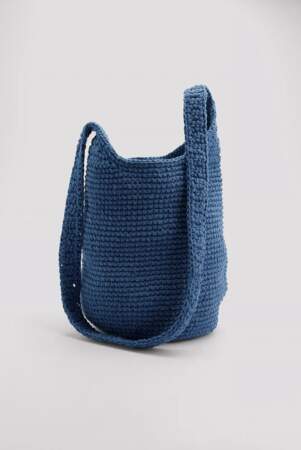 Le sac cabas en crochet bleu 