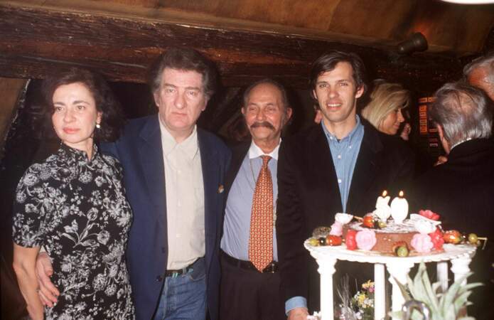 Eddy Mitchell et sa femme Muriel Bailleul aux côtés d'Albert Minsky et de Paul Belmondo : 1998