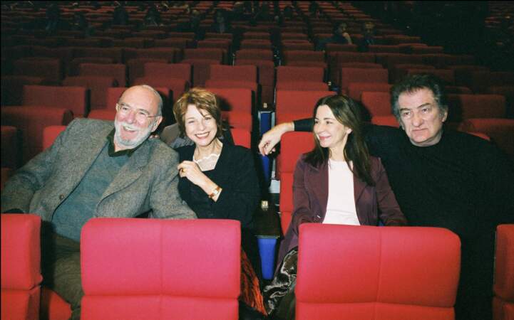 Eddy Mitchell et sa femme Muriel Bailleul aux côtés de Jean-Pierre Marielle et de sa femme Agathe Natanson : 2004