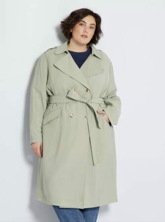 Trench coat femme 2023 : le trench fluide 