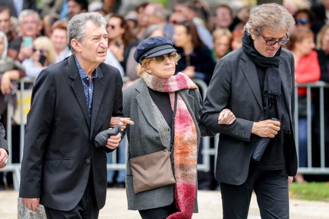 Nadine Trintignant aux funérailles de Françoise Hardy